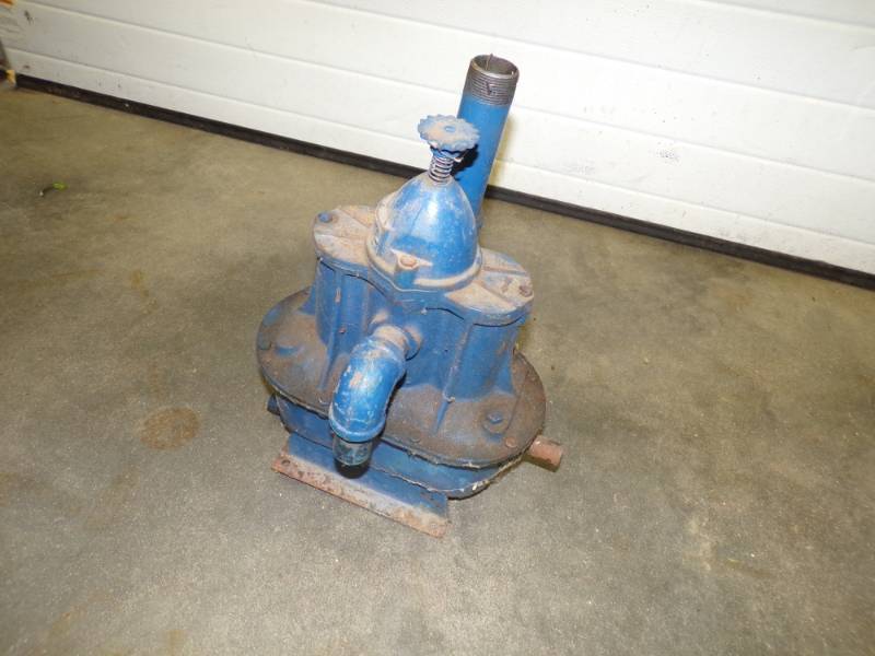 lot 47 image: Surge Vacuum Pump