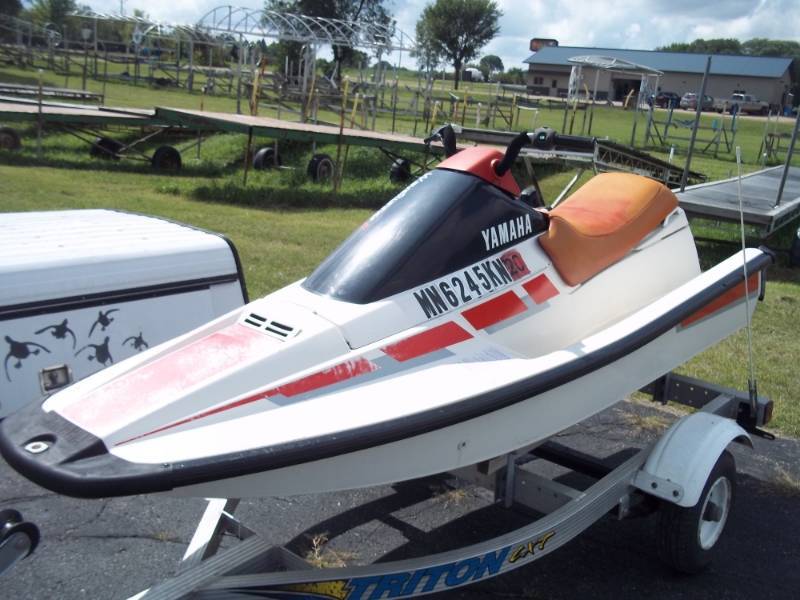lot 8 image: Yamaha 1992 Jet Ski Wave Runner