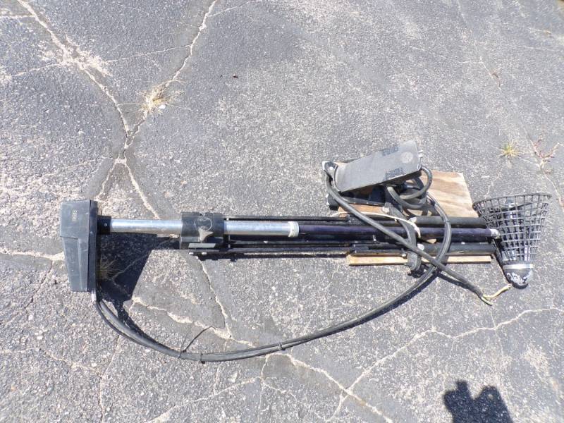 lot 71 image: Trolling Motor with weed guard