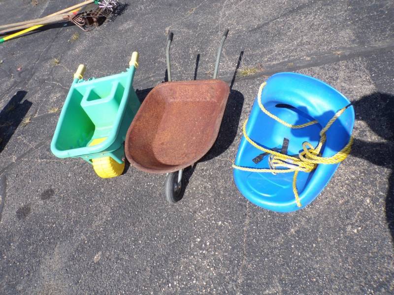 lot 76 image: Kids Wheelbarrows and Swing
