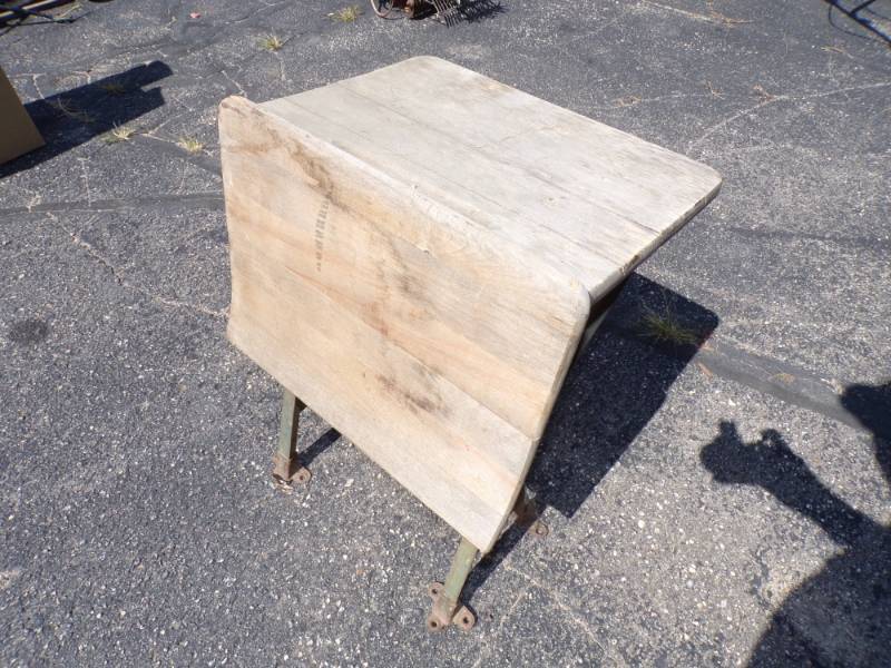 lot 77 image: Vintage School Desk