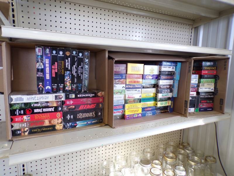 lot 92 image: Large lot of VHS Movies