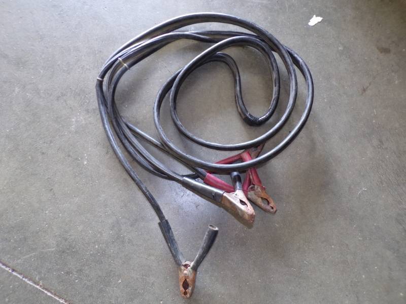 lot 95 image: Pair of Jumper Cables