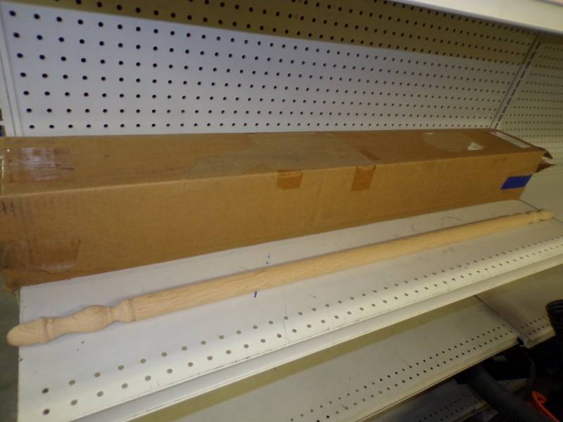 lot 137 image: Case of 17 Oak Corner Molding # 51925