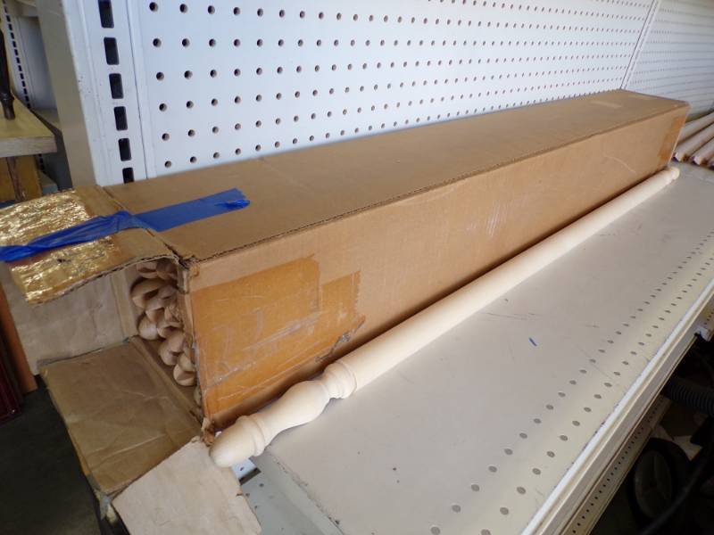 lot 143 image: Case of 25 Maple Corner Molding # 51926