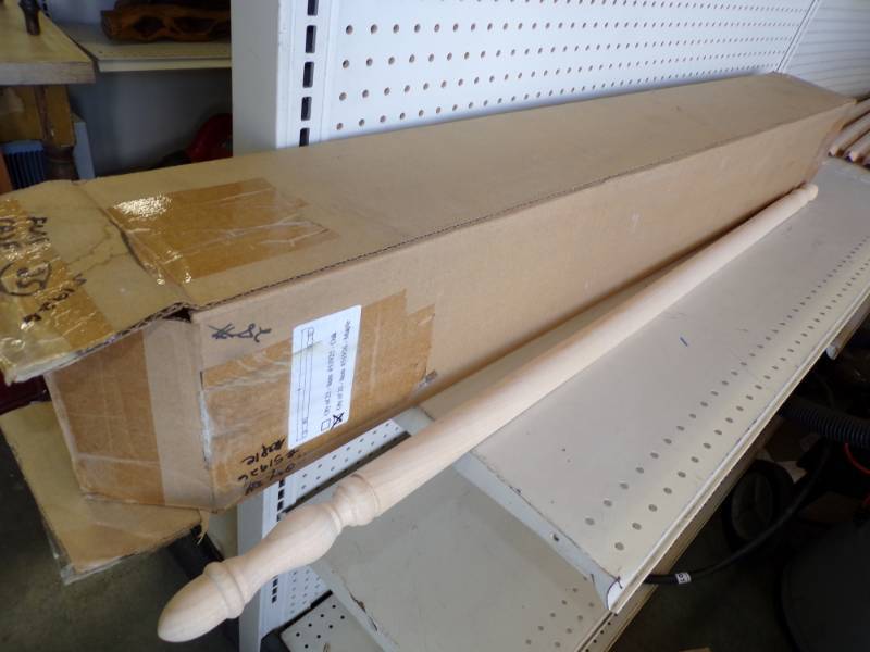 lot 146 image: Case of 25 Maple Corner Molding # 51926