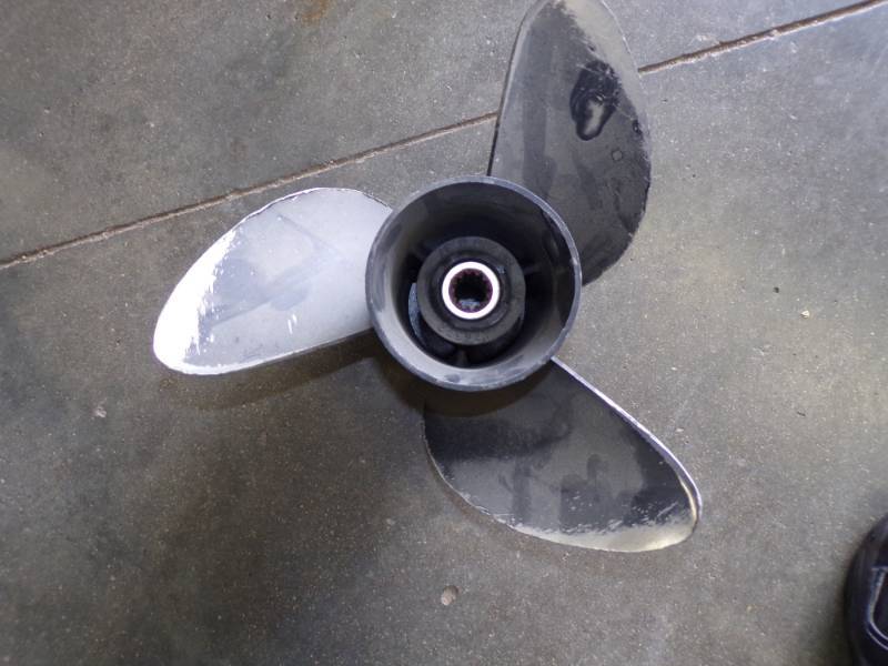lot 156 image: Stainless Steel Evinrude Prop