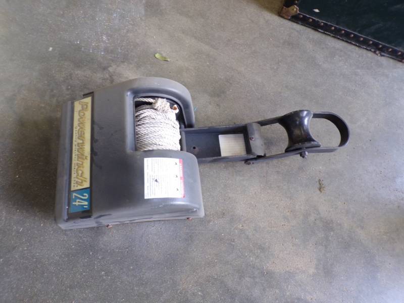 lot 165 image: Anchor Power Winch