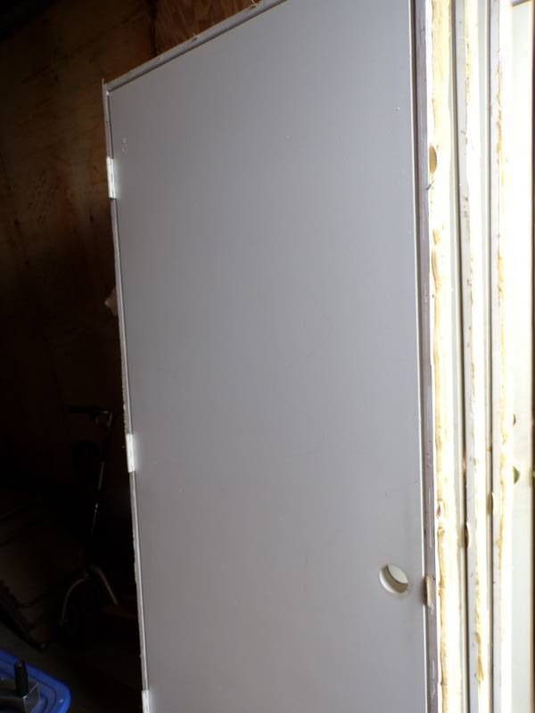 lot 169 image: 32 Pre Hung Exterior Door Right Hand Swing