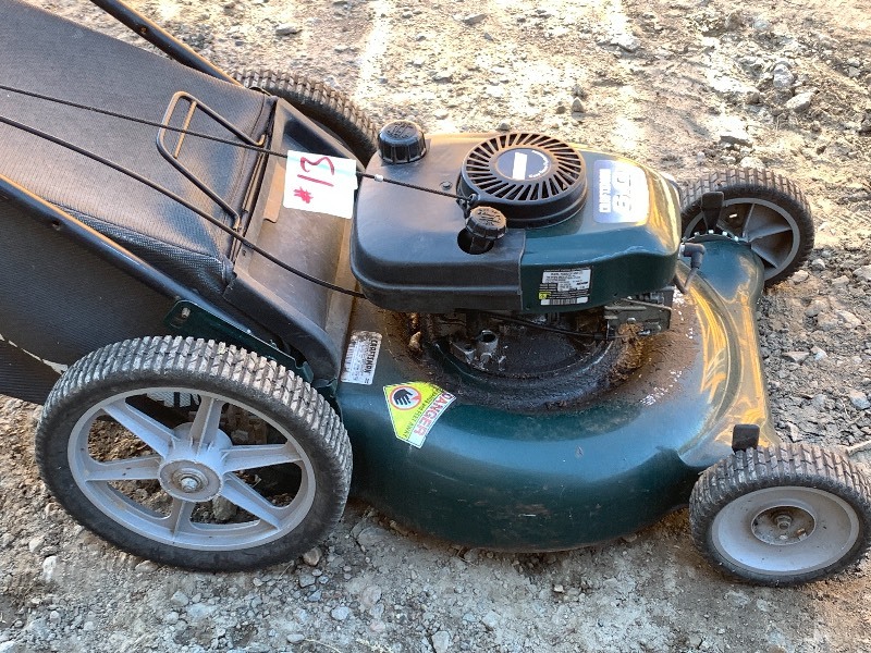 lot 13 image: Craftsman 21 Lawn Mower