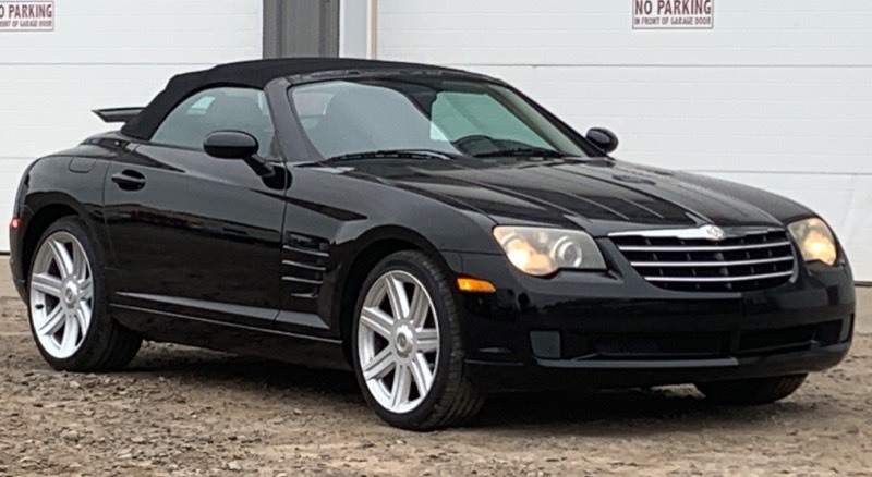 lot 1 image: 2005 Chrysler Crossfire Convertible
