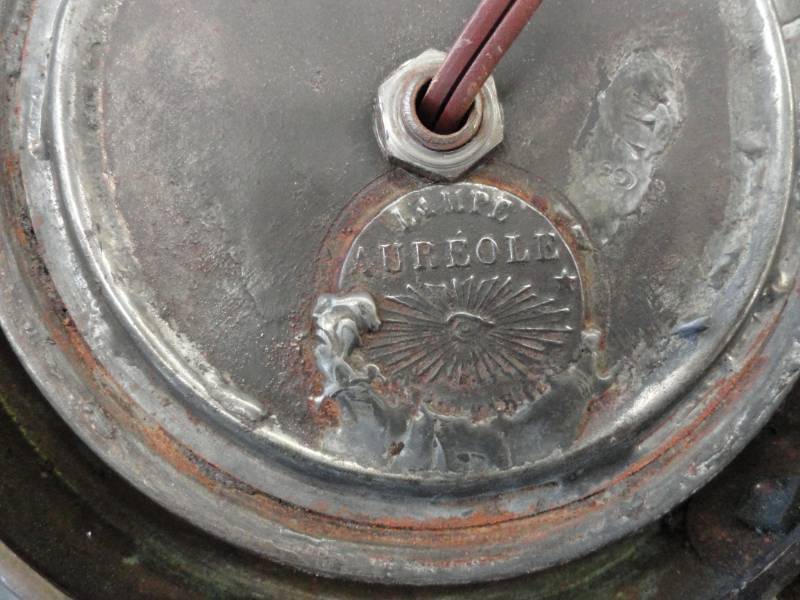 lot 9 image: Hand Painted Lamp