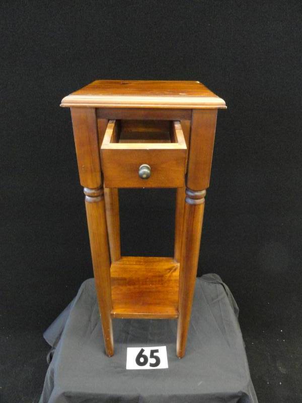 lot 65 image: 1930s40s Wood Stand