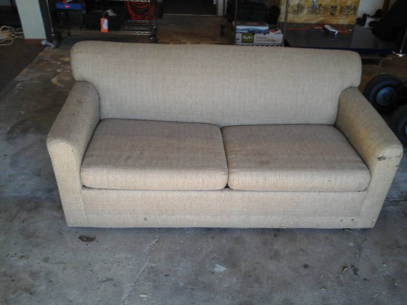 lot 918 image: Sofa Sleeper Couch