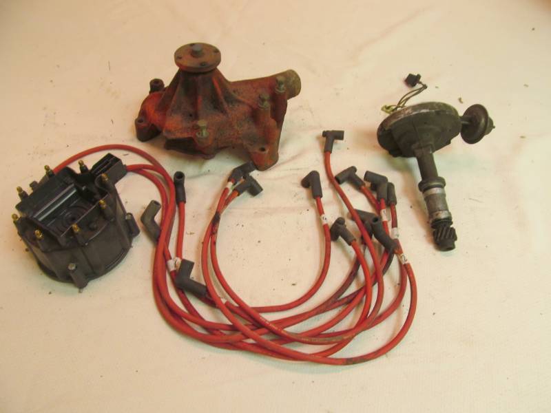 lot 6 image: Auto parts