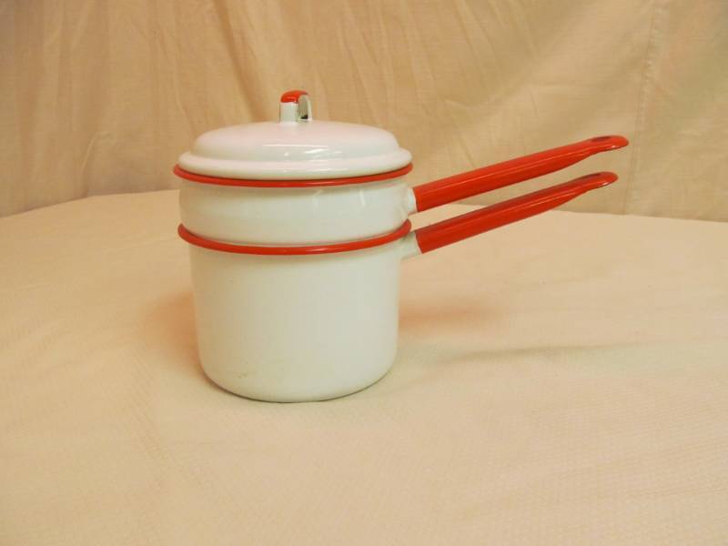 lot 22 image: vintage double boiler