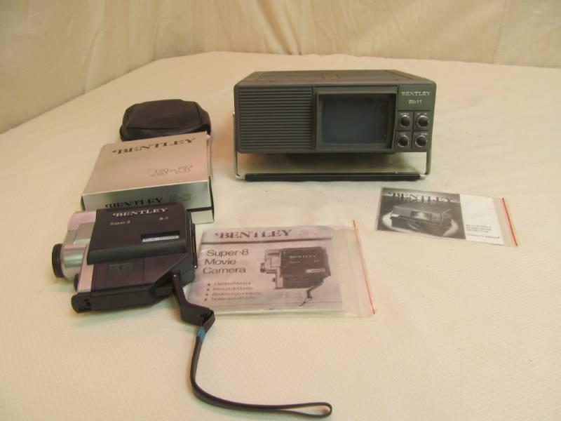 lot 35 image: Bentley movie camera