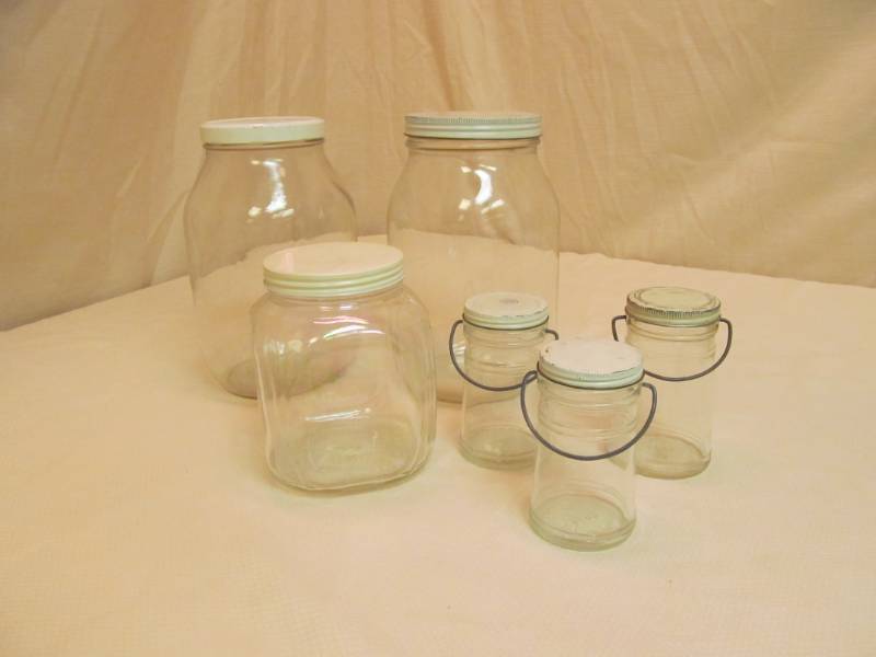 lot 39 image: jars