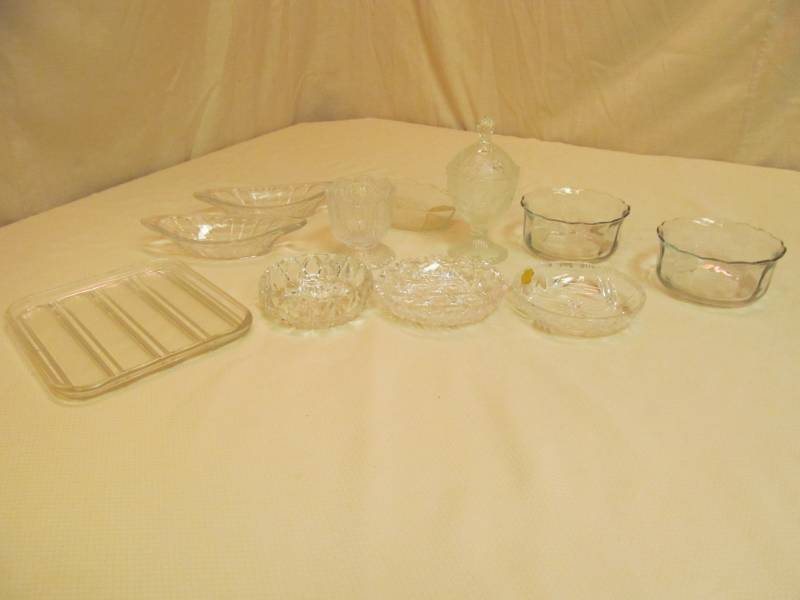 lot 43 image: glassware