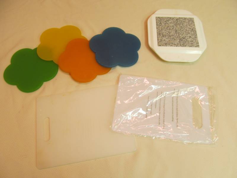 lot 77 image: kitchen tools