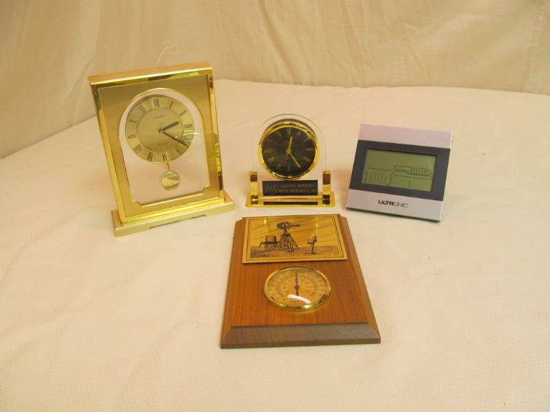 lot 100 image: clocks