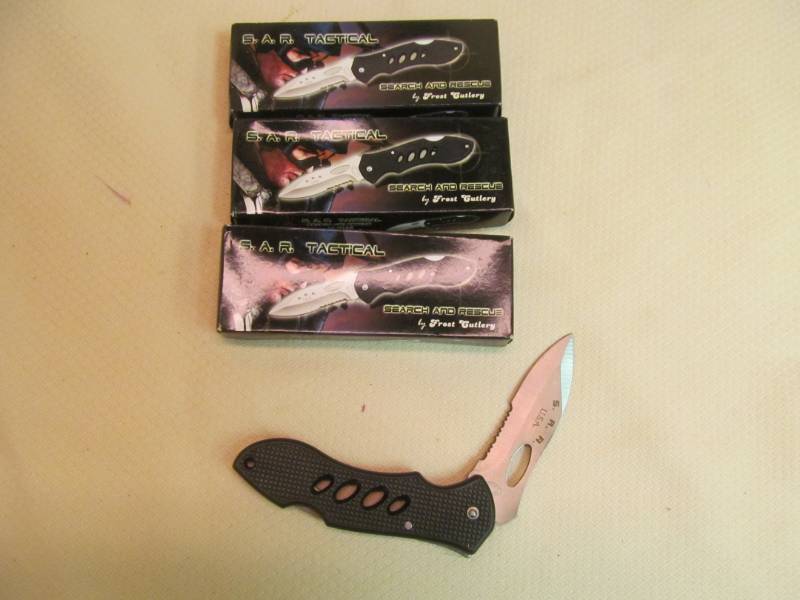 lot 138 image: knives