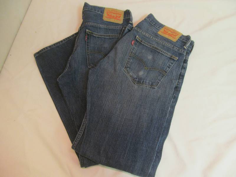 lot 144 image: Levis
