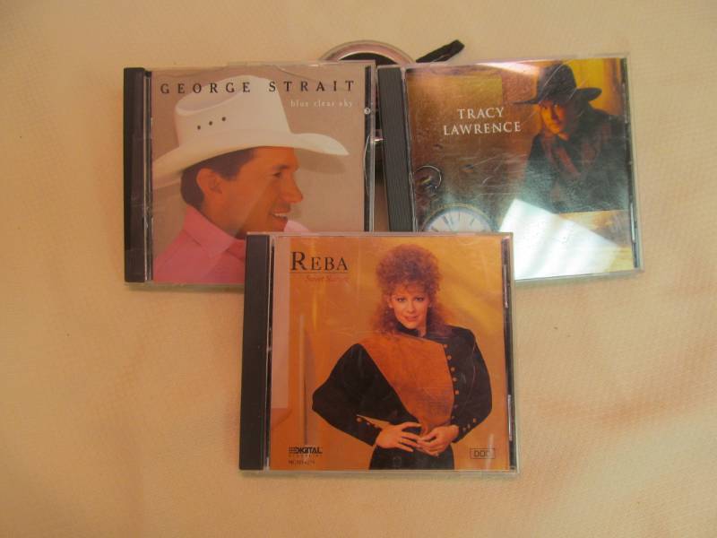 lot 151 image: Music CDs