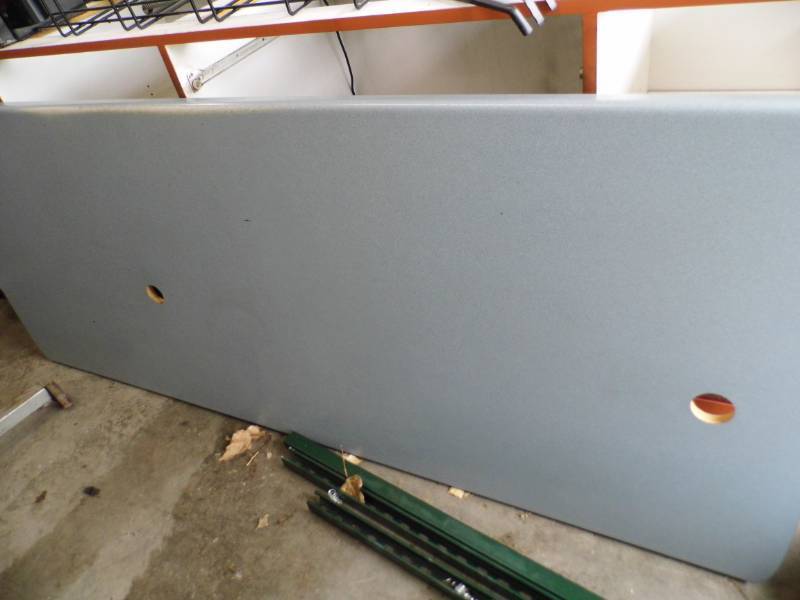 Base Cabinets w Countertop