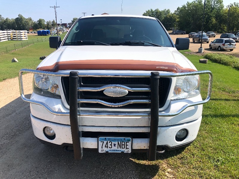 lot 4 image: 2007 Ford F-150 4x4
