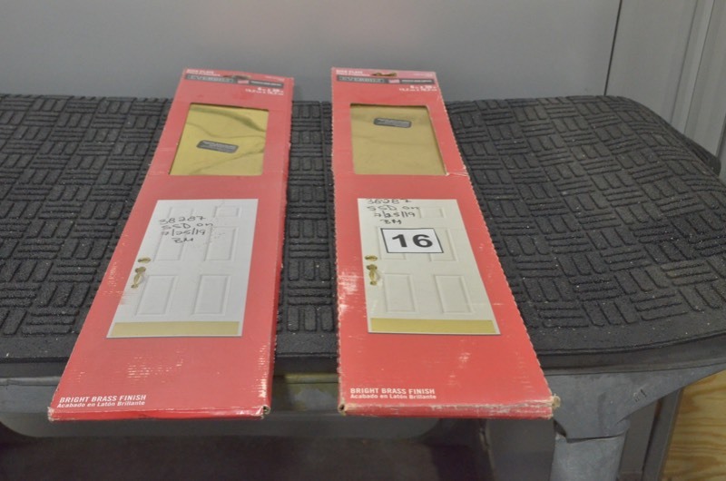 lot 16 image: EVERBILT 6 in. x 30 in. Bright Brass Kick Plate- Lot of 2