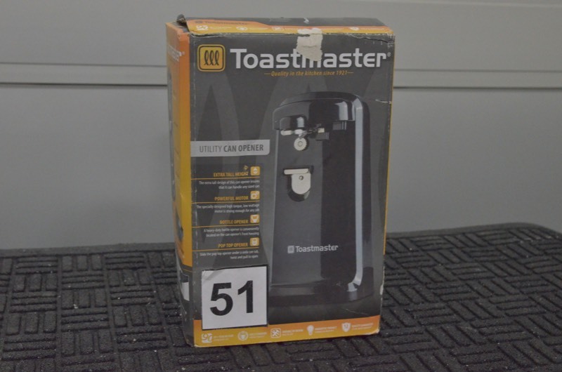lot 51 image: TOASTMASTER electric can opener