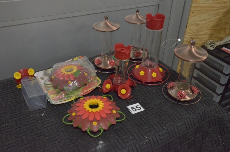 lot 55 image: BIRD FEEDERS-Lot of mixed Hummingbird feeders new and used