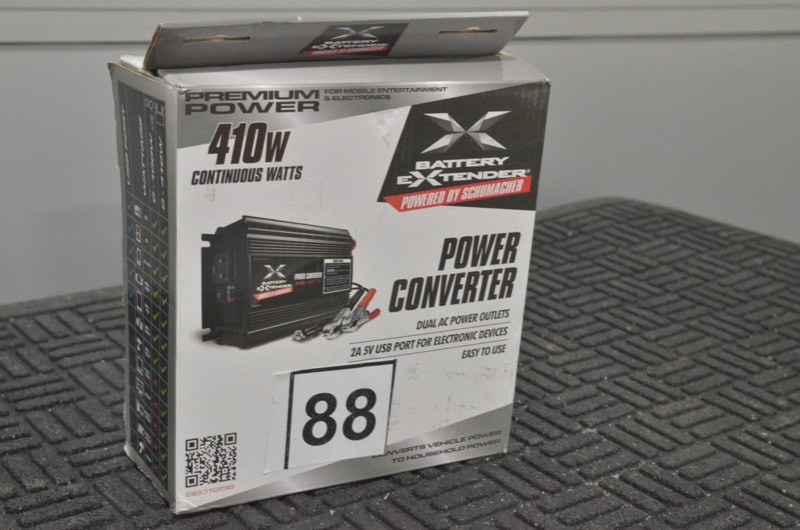 lot 88 image: Schumaker Battery Extender 12-Volt, 410-Watt Power Converter