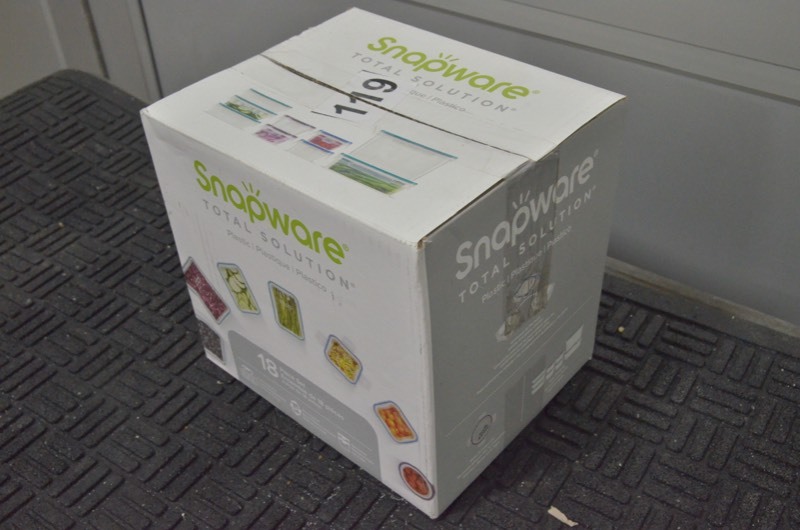 lot 119 image: SNAPWARE Total Solutions 18-Piece Plastic Storage Set-Open boxStore returned item