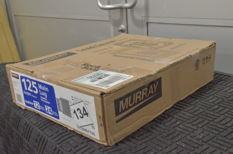 lot 134 image: MURRAY 125 Amp 12-Space 24-Circuit Main Lug Load Center