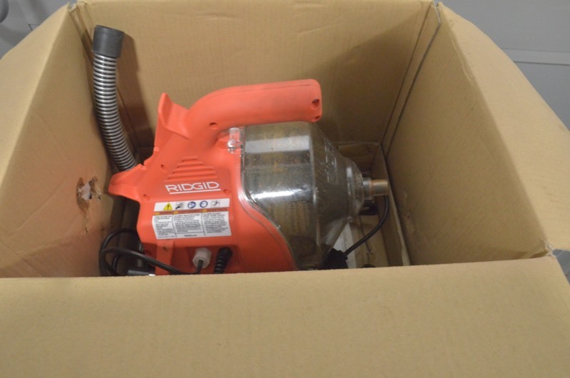 lot 147 image: RIGID Powerclear Drain Cleaner (Pre-owned)