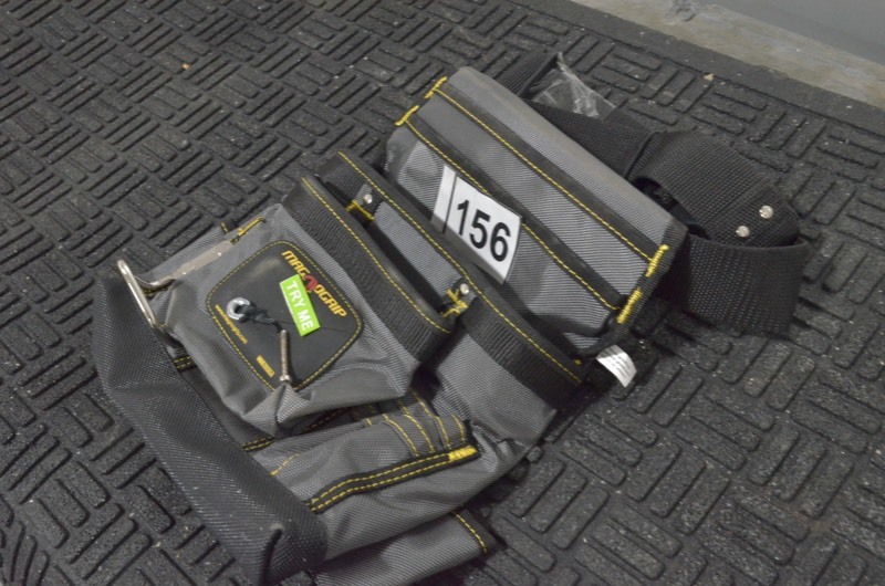 lot 156 image: MDG TOOLS MagoGrip tool pouch