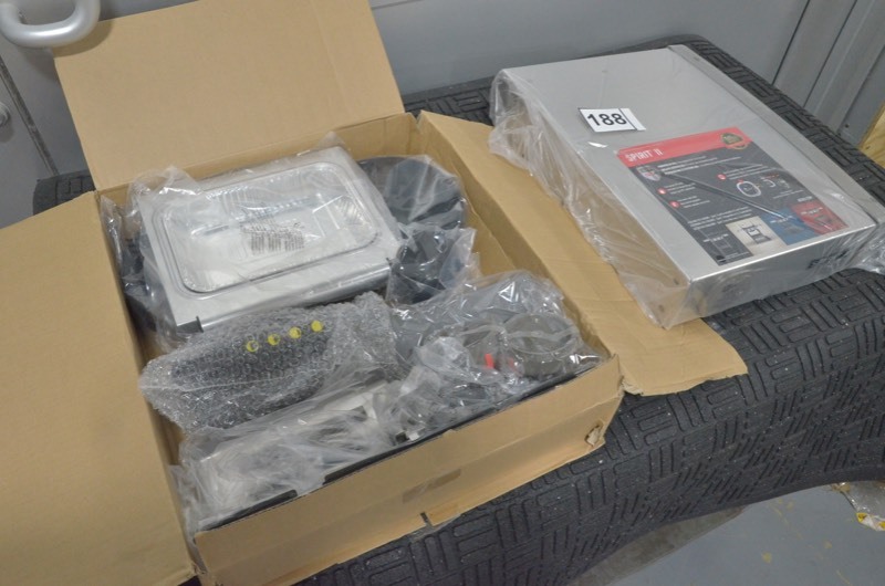 lot 188 image: Weber Spirit II Grill Accesory Kit Powered by GS4 - New
