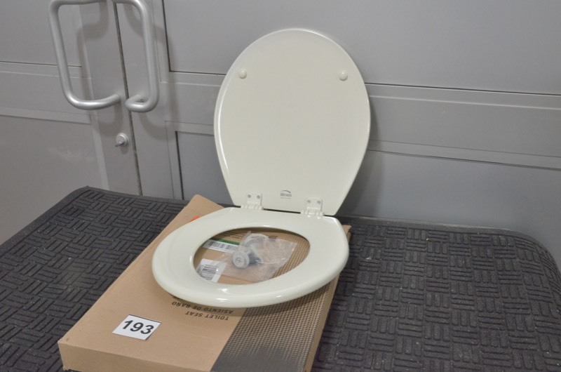 lot 193 image: Bemis Lift-Off Round Closed Front Toilet Seat in Biscuit