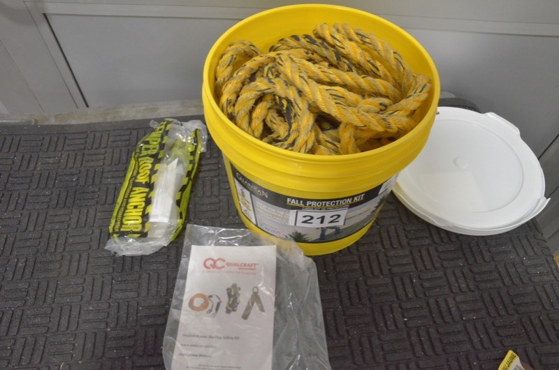 lot 212 image: GUARDIAN FALL PROTECTION Rooftop Safe-Tie Bucket Kit (USED)