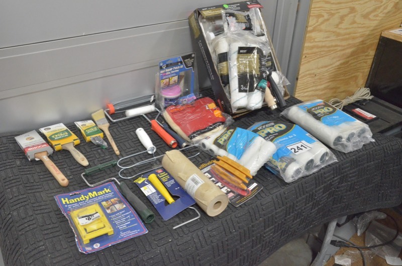 lot 241 image: Lot of Various BETTER Paint Supplies