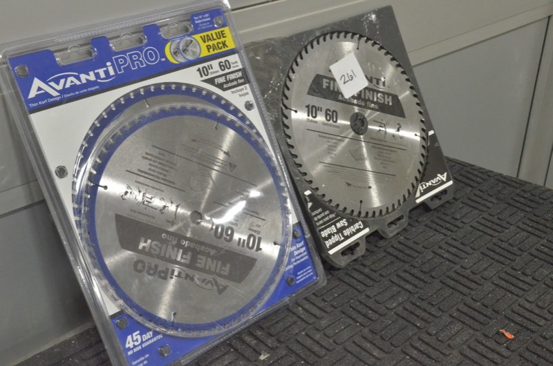 lot 261 image: Lot of 3 AVANTI PRO 10 in. x 60-Tooth Fine Finish Saw Blade (USED)