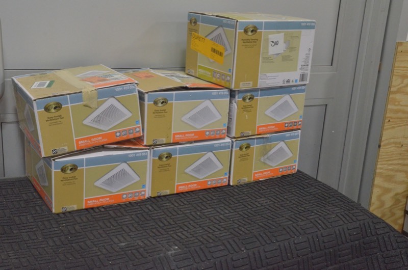 lot 310 image: Lot of 7 HAMPTON BAY 50 CFM Ceiling Bathroom Exhaust Fan (OPEN BOX UNINSPECTED)