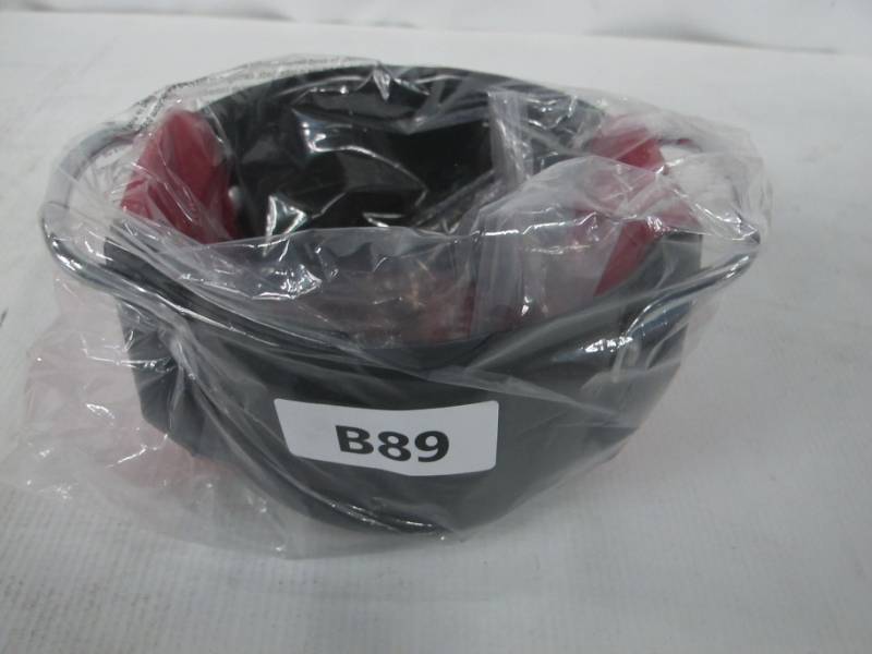 lot B89 image: Fireside Sauce and Bean Pot - NEW