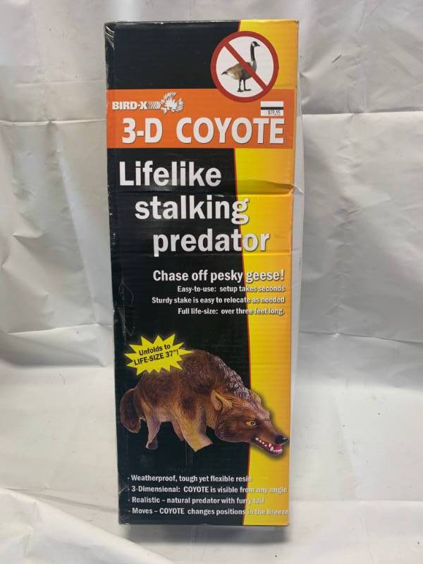 lot 20 image: New in Box 3D Coyote (gets rid of geese in yards)
