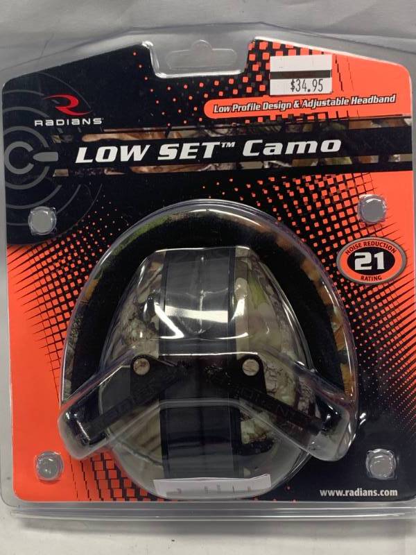 lot 31 image: New Radians Camo Hunting Shooting Headphones