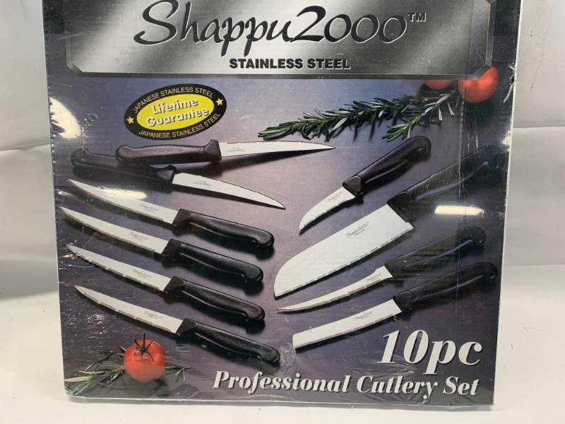 lot 61 image: Factory Sealed 10pc Pro Cutlery Knife Set