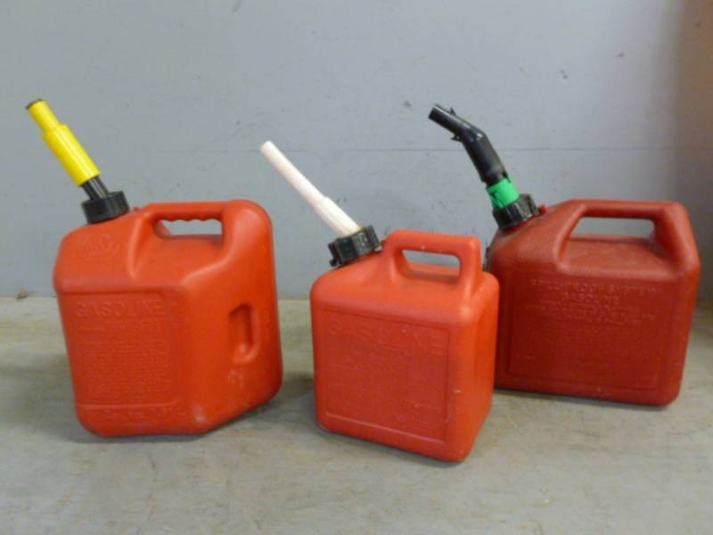 lot 23 image: Poly Gas Cans