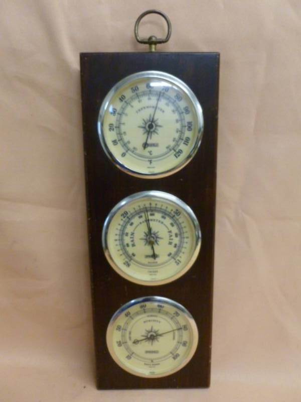 lot 39 image: Weather Dial